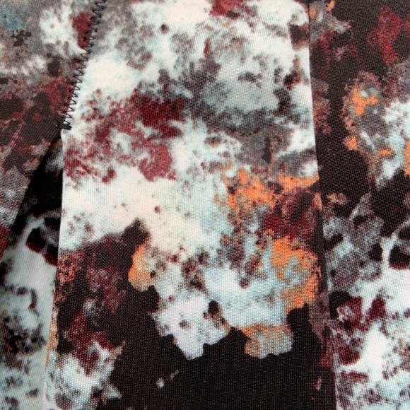 BCBG pleated mini skirt - Picture 4 of 6